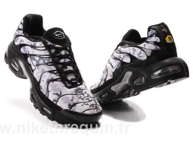 air tn 2010 noir chaussures face inferieure blanche (1)